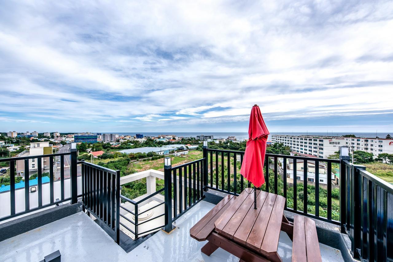 Jeju Skyhill Pension مدينة سيوجويبو المظهر الخارجي الصورة